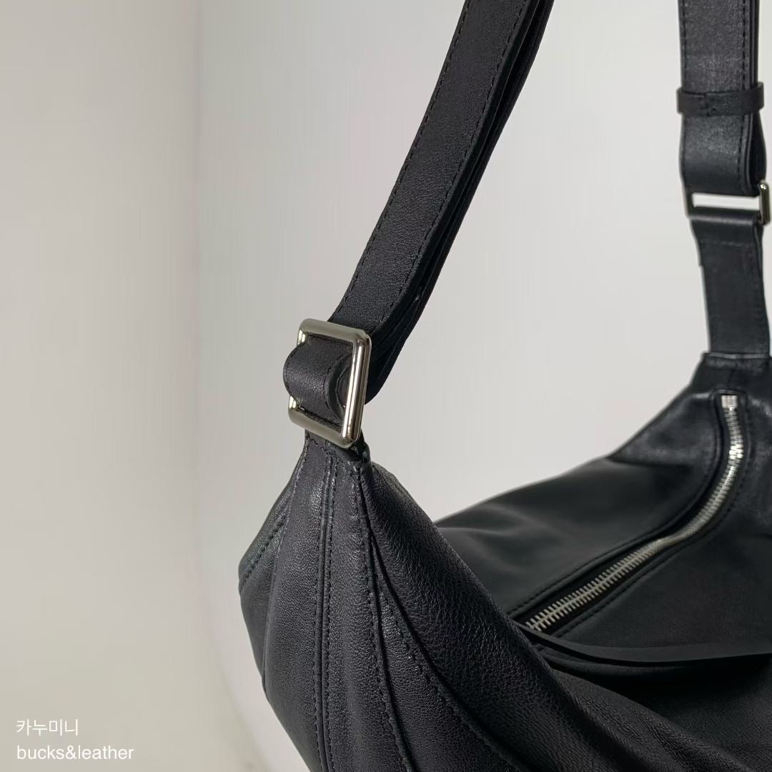 Bucks & Leather Dumpling Bag Mini