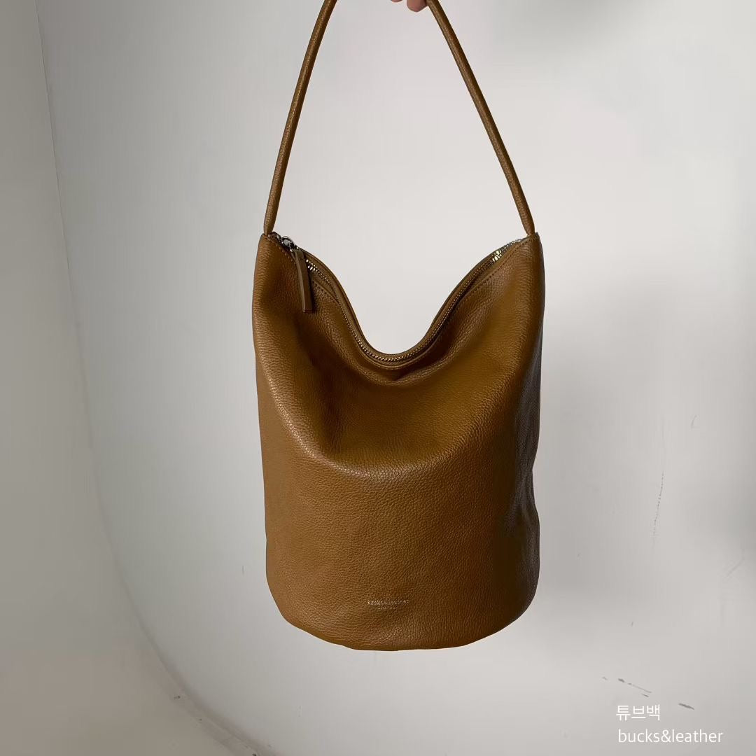 Bucks & Leather Classic Bucket bag