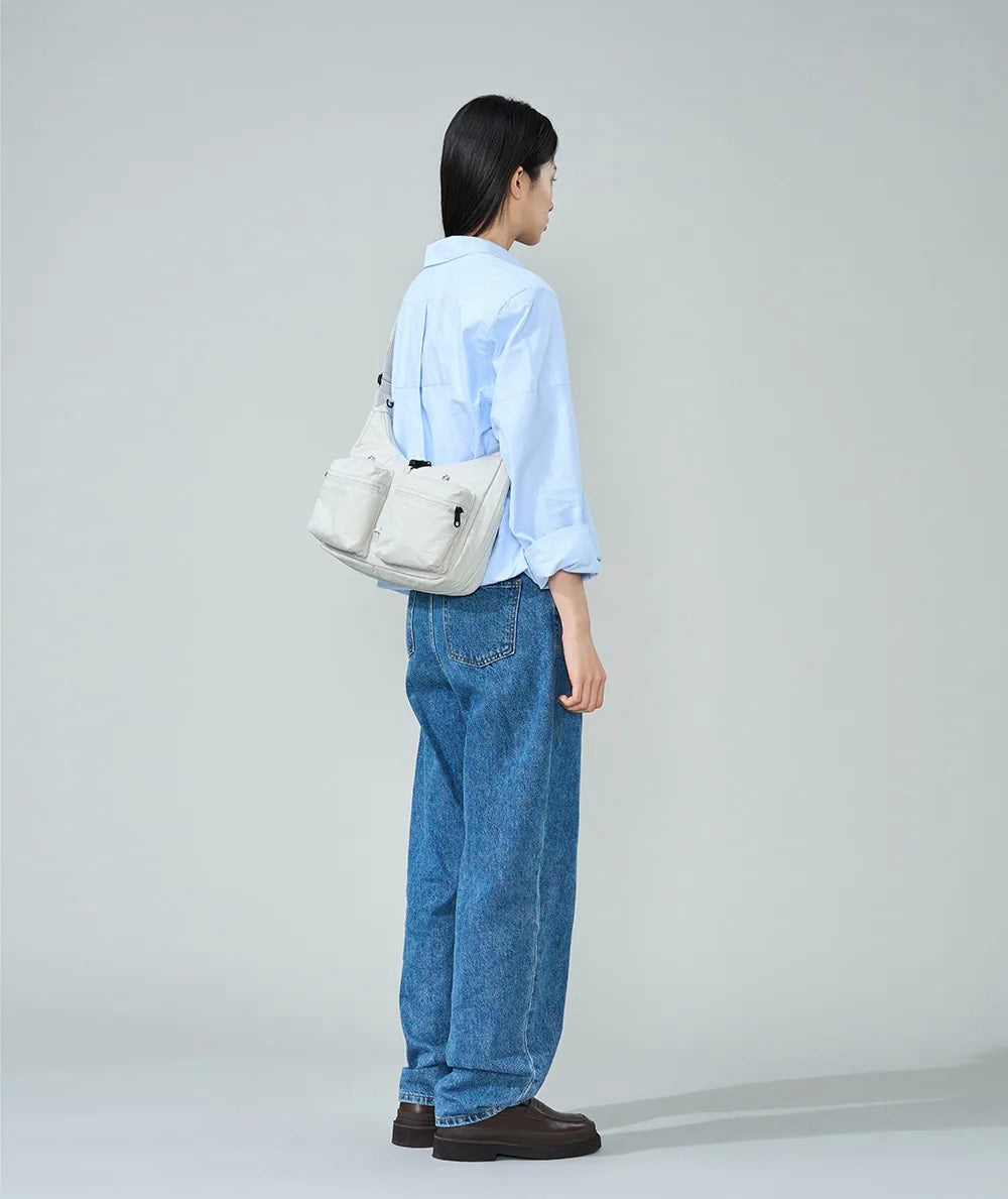 [Branden Safe Plus] Cross Bag | 隨身防盜可擴展斜孭袋
斜孭袋尺寸：寬32 / 高20-28 / 側寬8->擴大後15