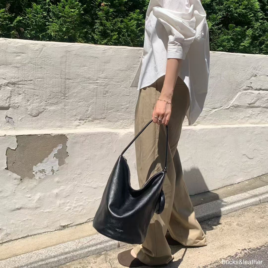 Bucks & Leather Classic Bucket bag