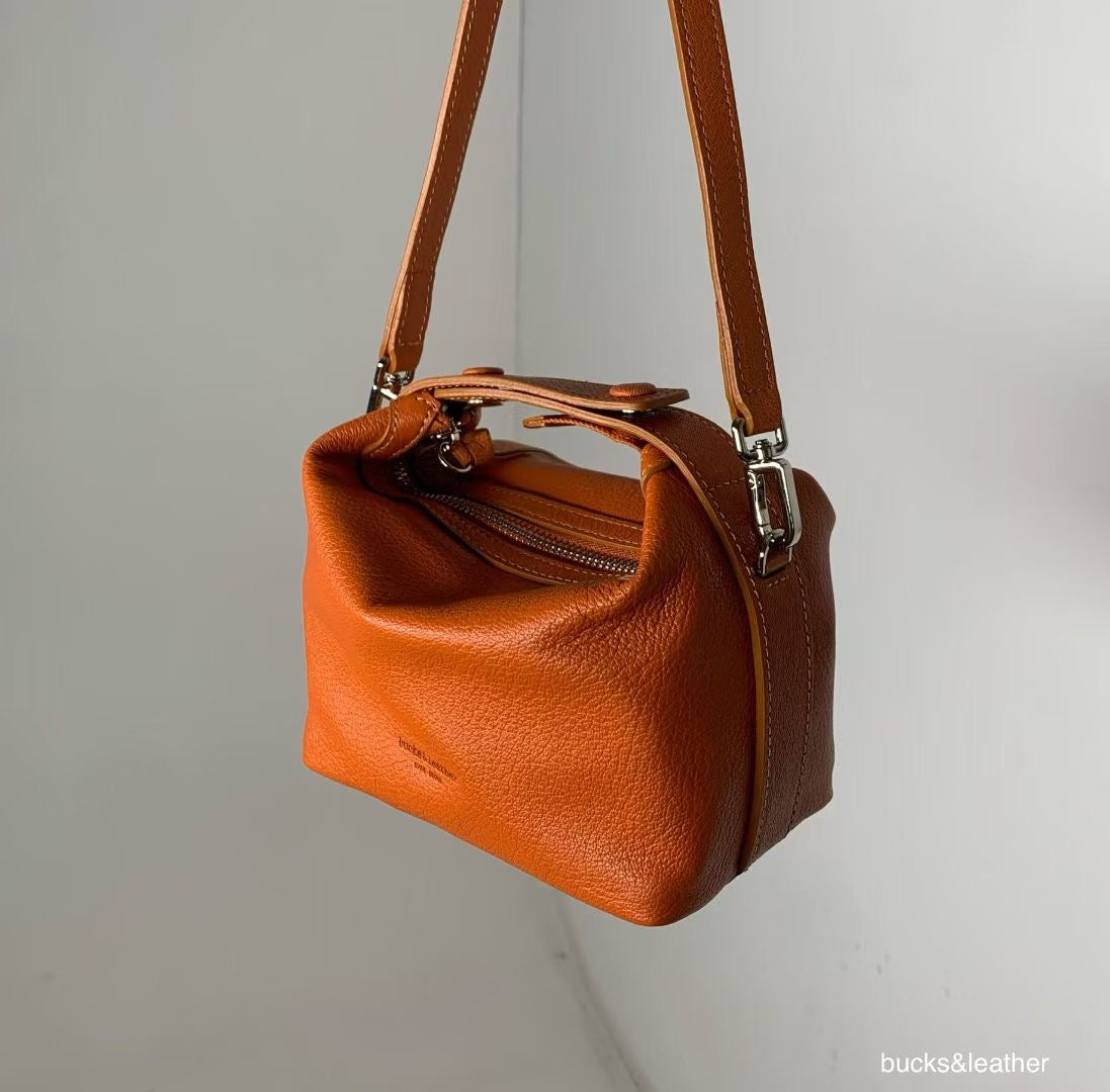 Bucks & Leather Snap-button Crossbody bag