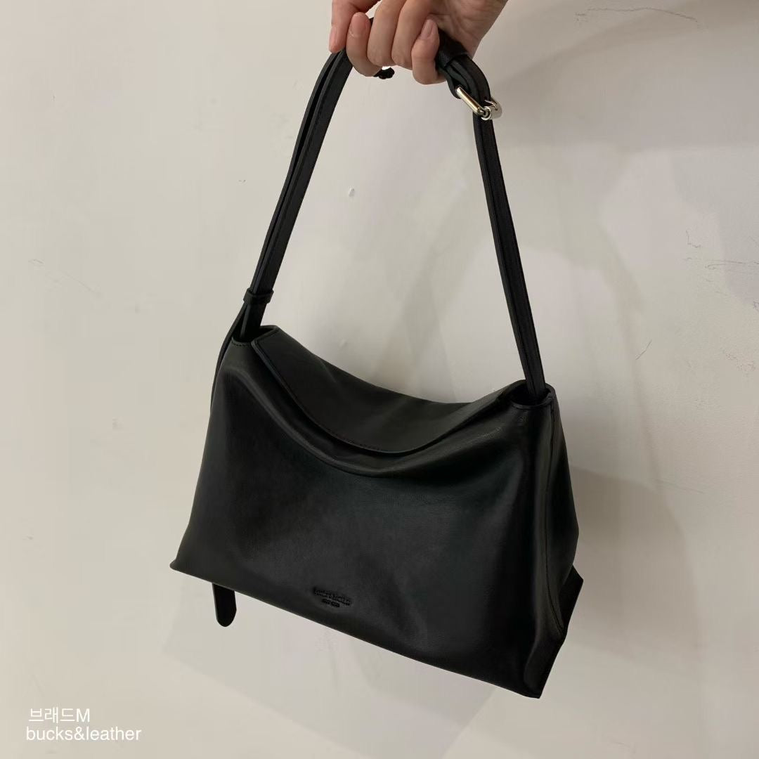 Bucks & leather Large Pillow Bag