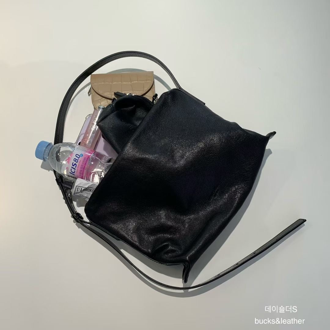 Bucks & Leather Causal-chic Shoulder & Crossbody Bag - Small