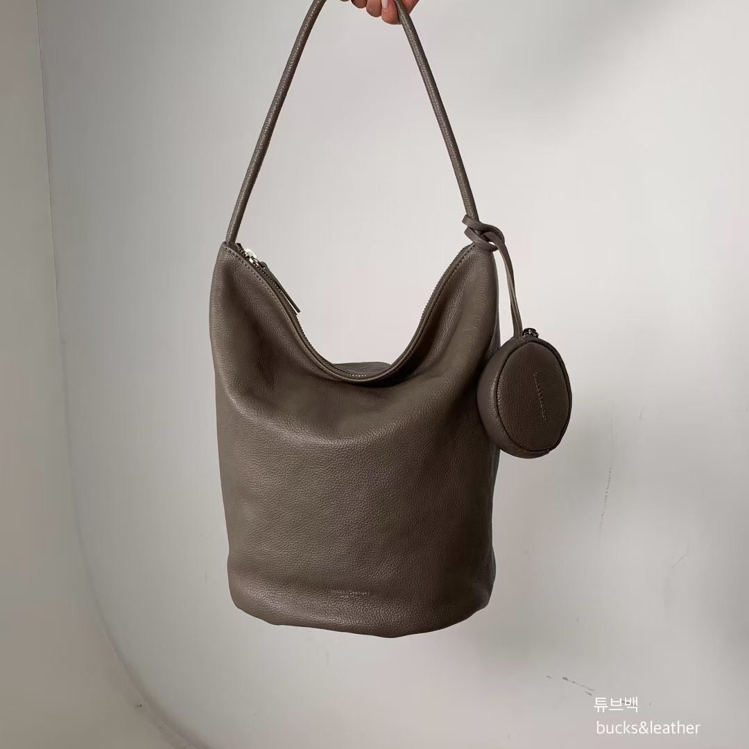Bucks & Leather Classic Bucket bag